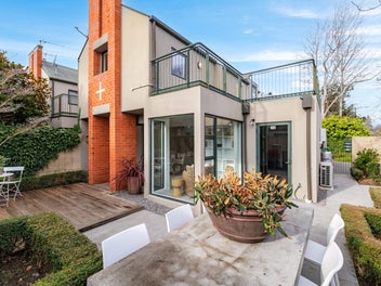 1/56 Hewitts Road, Merivale, Christchurch