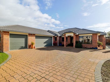 62 Royal Oak Drive, Kelvin Grove, Palmerston North