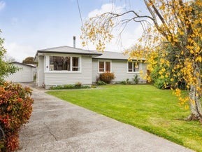 8 Firth Place, Awapuni, Palmerston North