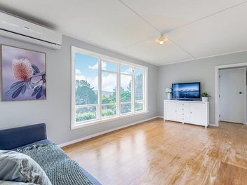 76 Sievers Grove, Cannons Creek, Porirua