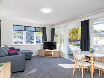 1/400 Fergusson Drive, Heretaunga, Upper Hutt