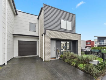 14 Anna Jean Crescent, Flagstaff, Hamilton
