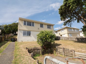 346 Warspite Avenue, Waitangirua, Porirua