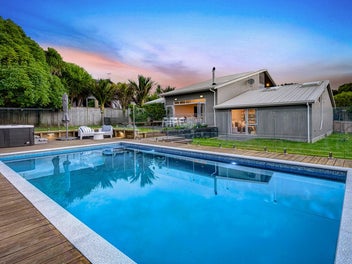 5 Foothills Lane, Glen Eden, Auckland