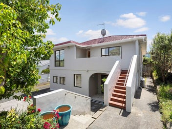1/33 Harley Road, Takapuna, Auckland
