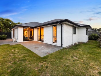 27 William Nicholls Drive, Belfast, Christchurch