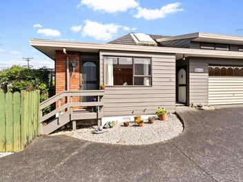 1/51 Anzac Road, Browns Bay, Auckland