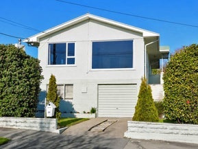 31 Arrow Crescent, Holmes Hill, Oamaru