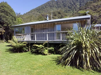 3215 Archers Road, Tennyson Inlet, Marlborough Sounds