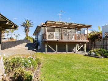 1297 Papamoa Beach Road, Papamoa Beach, Papamoa