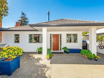 16 Tregarth Street, Saint Johns Hill, Whanganui