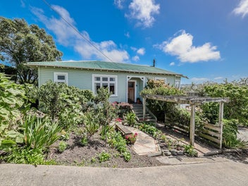 1 Kirkland Street, Green Island, Dunedin