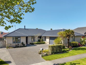 6 Lansell Drive, East Tamaki Heights, Auckland