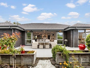 4 School Road, Riverhead, Riverhead