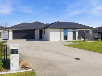 31 Honeyfield Drive, Whalers Gate, New Plymouth