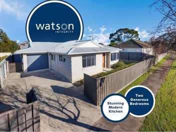 2 Pinedale Parade, Milson, Palmerston North