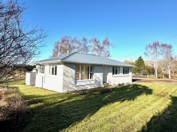 20 Anderson Road, Waiwera South