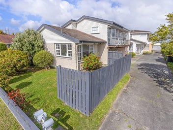 1/11 Division Street, Riccarton, Christchurch