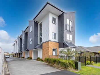 2/47 Cameron Road, Hamilton East, Hamilton