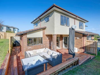 5 Barnacle Rise, Red Beach, Red Beach