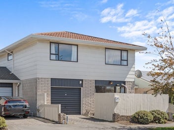 2/41 Picton Avenue, Riccarton, Christchurch