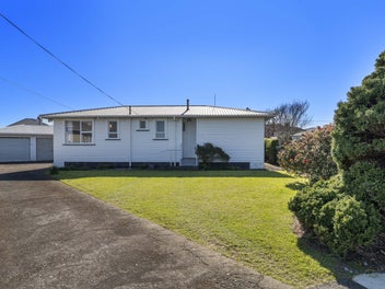 8 Buckland Place, Spotswood, New Plymouth