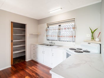 17 Walton Place, Flaxmere, Hastings