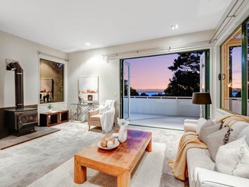 100 Hadfield Street, Beach Haven, Auckland