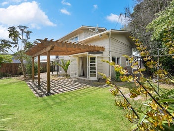 39 Thomson Avenue, Dinsdale, Hamilton