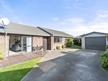 2/26 Neill Street, Hornby, Christchurch
