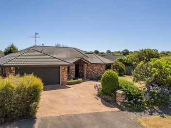 6 Runanga Grove, Waikanae, Waikanae