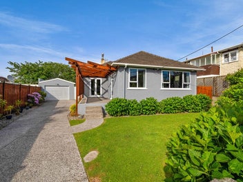 10 Pembroke Street, Westown, New Plymouth