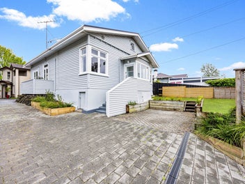 6A Volcanic Street, Mount Eden, Auckland
