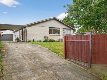 19 Stillwater Place, Westbrook, Palmerston North