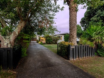57 Donovan Road, Paraparaumu Beach, Paraparaumu