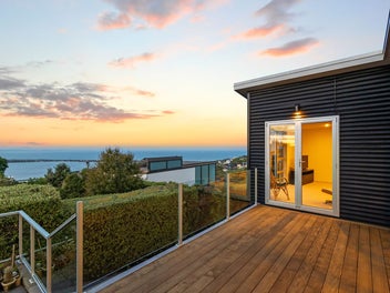 5 Craigieburn Lane, Mount Pleasant, Christchurch