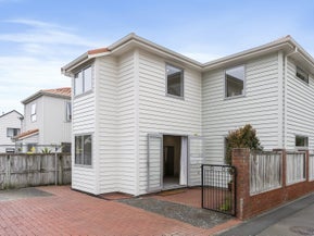 17/36 Dee Street, Island Bay, Wellington