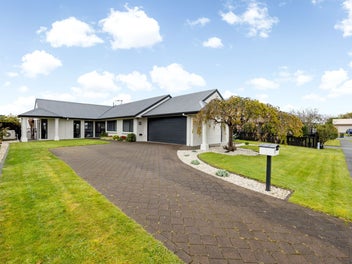 7 Drake Place, Fairview Downs, Hamilton