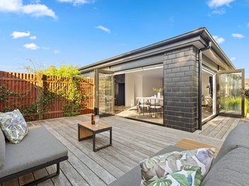 27A Lillian Place, Orewa, Orewa