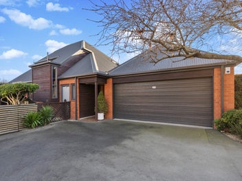 2/433 Memorial Avenue, Burnside, Christchurch
