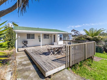 40 Tahi Road, Ostend, Waiheke Island
