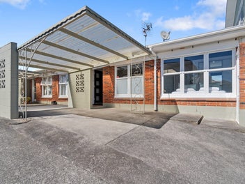2/162 Ladies Mile, Ellerslie, Auckland