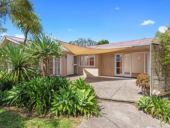 1/30 Lyttelton Avenue, Forrest Hill, Auckland