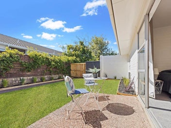 2/39 Oriana Avenue, Lynfield, Auckland