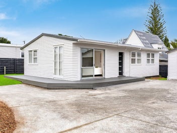 68A Taikata Road, Te Atatū Peninsula, Auckland