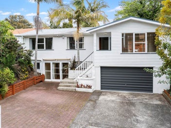 182 Lake Road, Northcote, Auckland