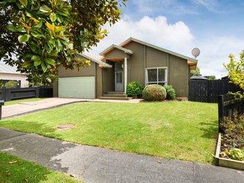 42 Dalfield Place, Highbury, Palmerston North