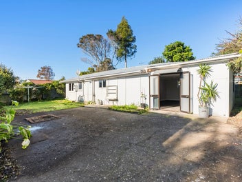2A Nile Road, Kelston, Auckland