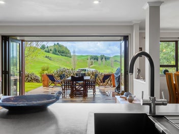 115 Puketirau Road, Tirau