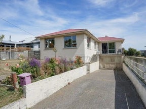 9 Severn Street, Clifton, Invercargill